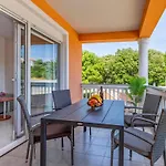 Rok 5 By Interhome Apartman Póla