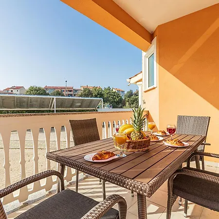 Rok 5 By Interhome Apartament *