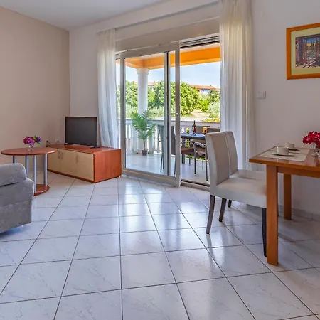 아파트 Rok 5 By Interhome