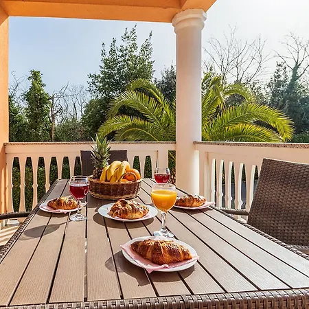 Rok 5 By Interhome アパート