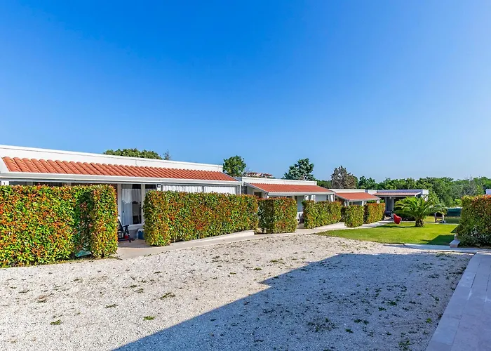 Rok 5 By Interhome Pula